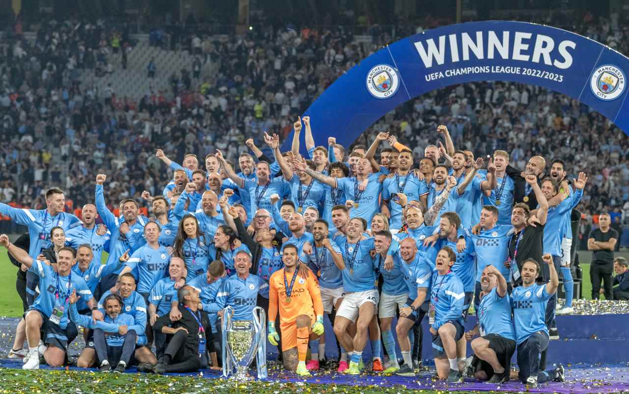 Manchester City, UEFA Şampiyonlar Ligi kupasını aldı