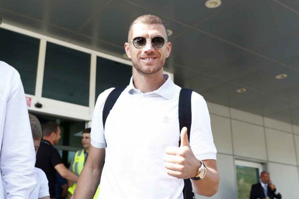 Edin Dzeko, Fenerbahçe için İstanbul’a geldi
