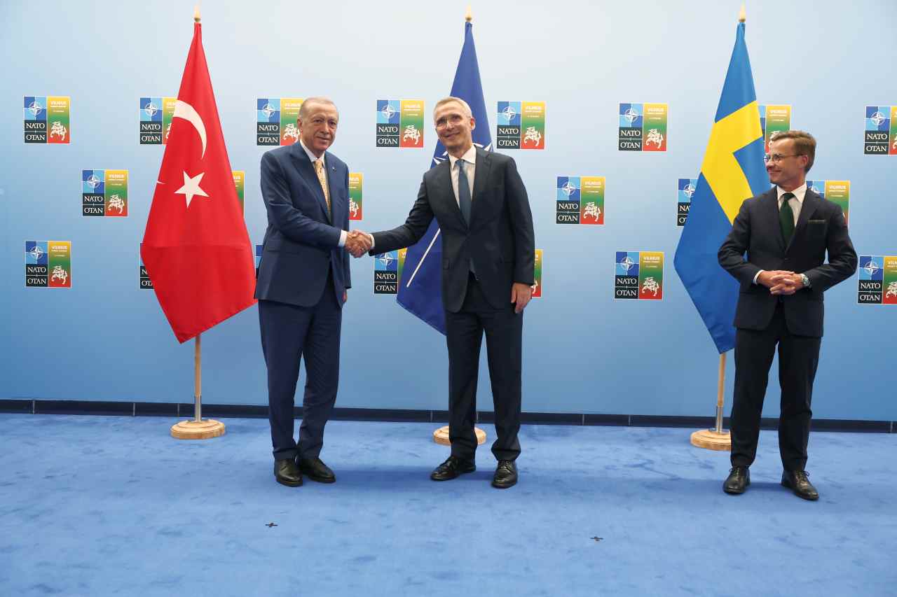 Avrupalı liderler, Türkiye-İsveç-NATO toplantısının sonuçlarını memnuniyetle karşıladı