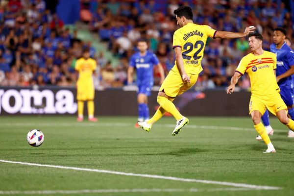 LaLiga’nın son şampiyonu Barcelona, sezona puan kaybıyla başladı