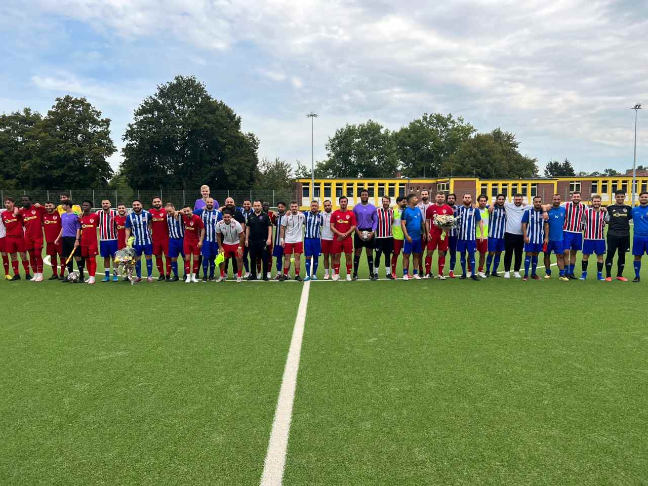 Harburg Türkspor parlıyor!
