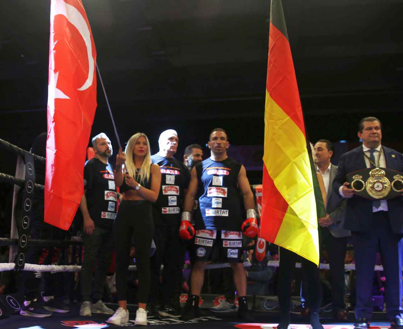 Fırat Arslan, Altın dünya şampiyonu oldu.