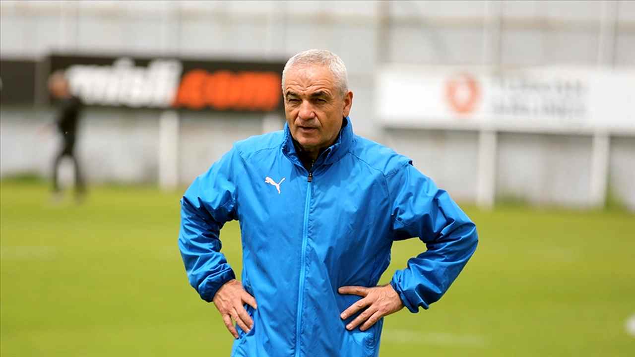 Beşiktaş’ta teknik direktörlük görevine Rıza Çalımbay getirildi