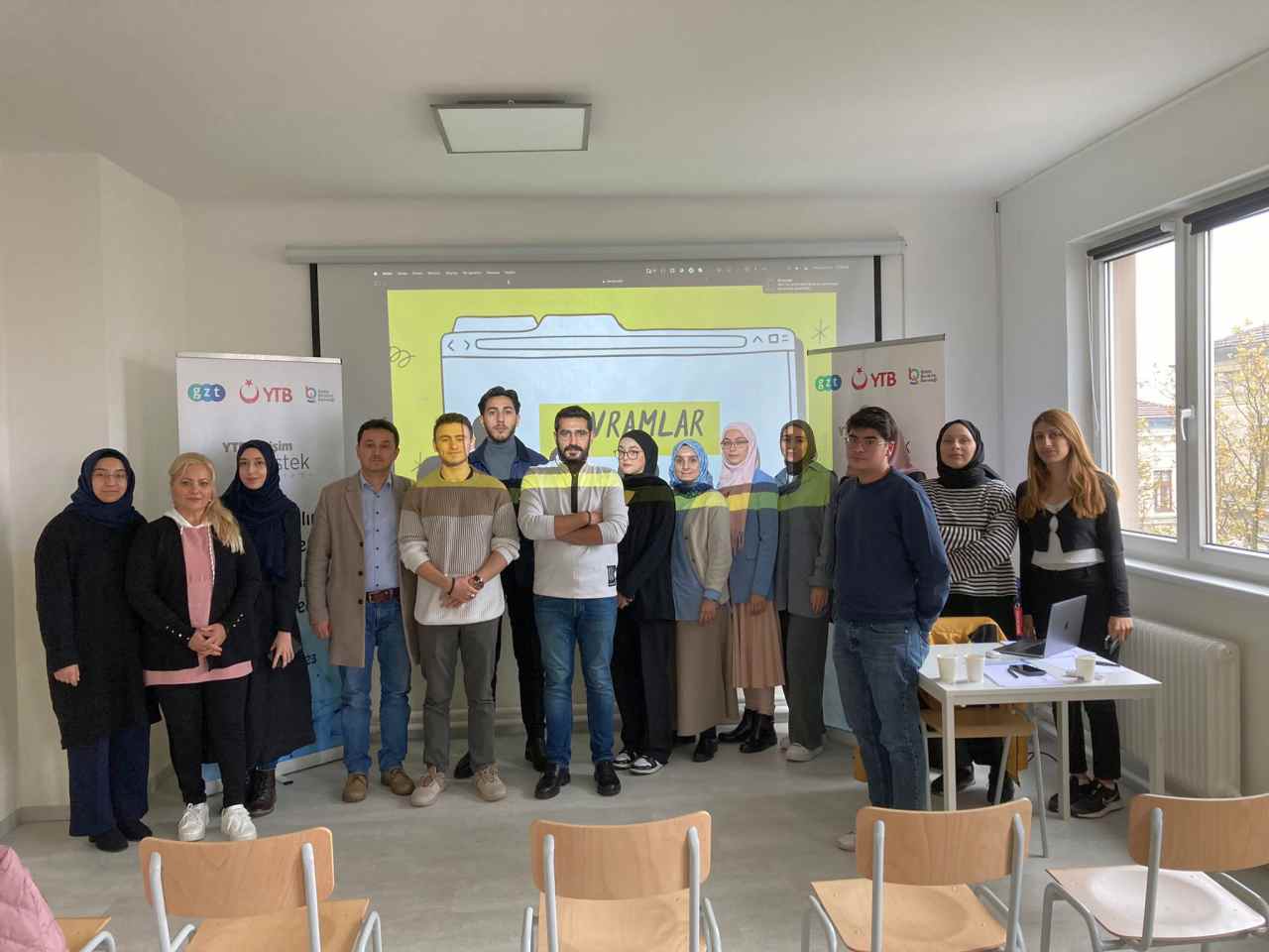 YTB’DEN VİYANA’DAKİ GENÇLERE DİJİTAL MEDYA AKADEMİSİ