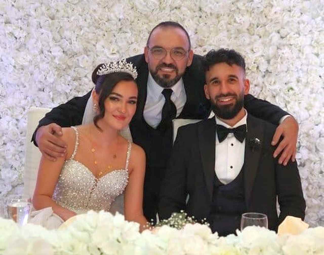Emre ile Fulya’ya muhteşem düğün