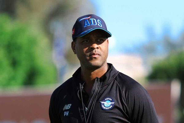 Yukatel Adana Demirspor, teknik direktör Patrick Kluivert ile yollarını ayırdı