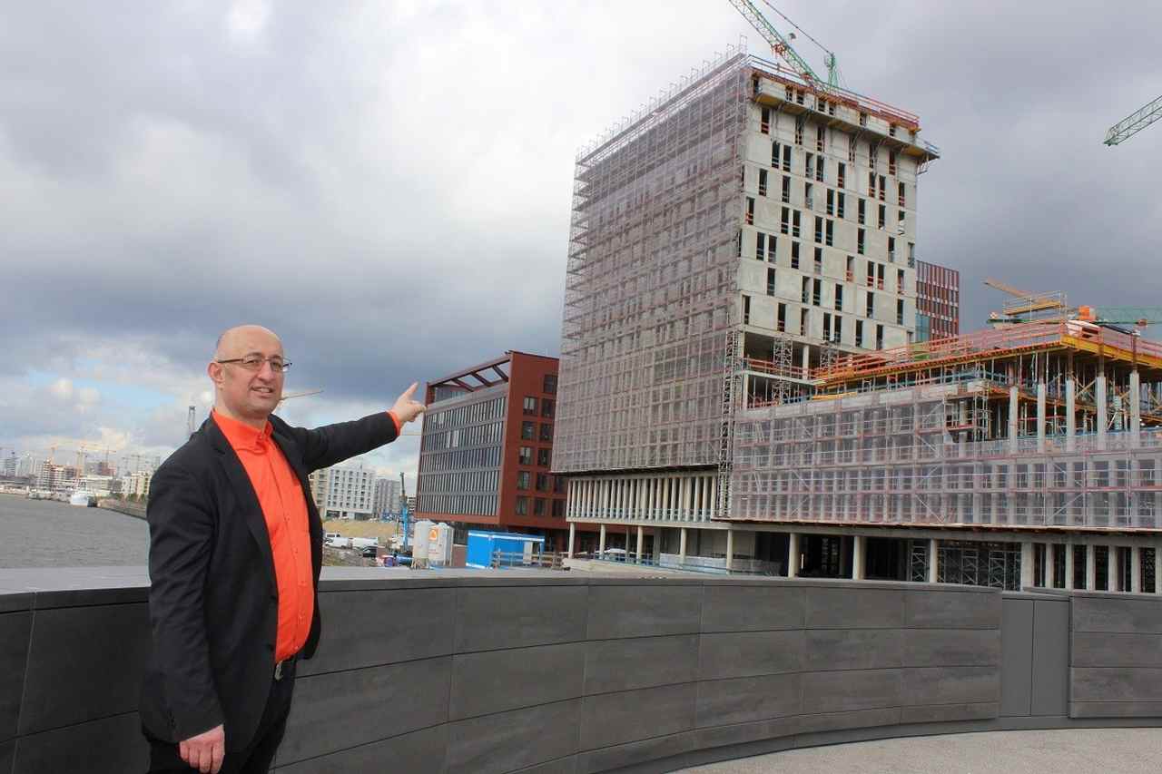 Mehmet Yıldız’dan Hamburg Hükümetine Kentsel Dönüşüm Tepkisi!