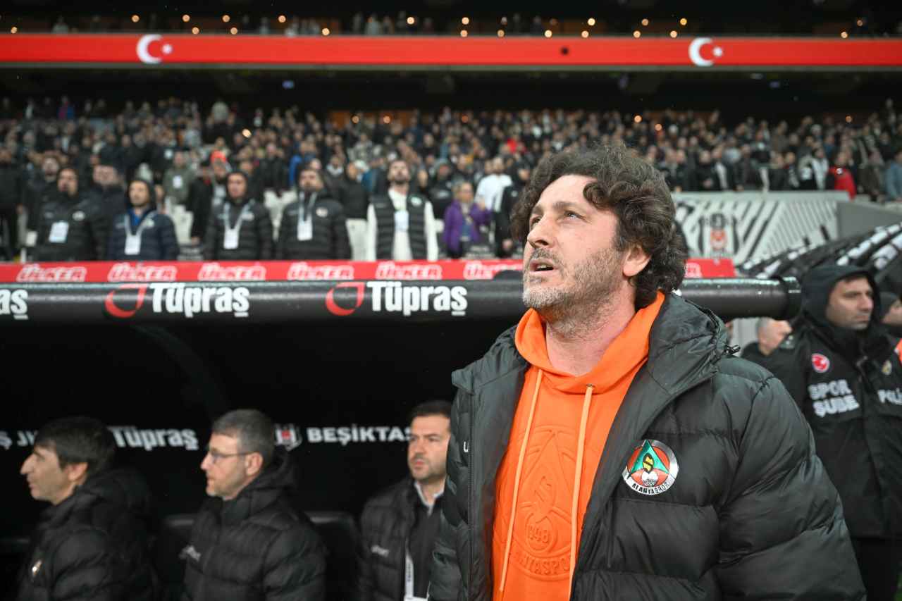 Corendon Alanyaspor Teknik Direktörü Fatih Tekke,”Oyuncularımızın hepsini kutluyorum”