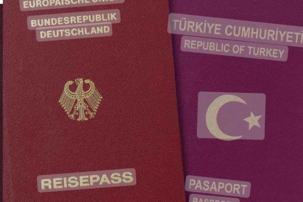 Ali Şimşek,”Çifte vatandaşlık yasası parlementodan geçti”