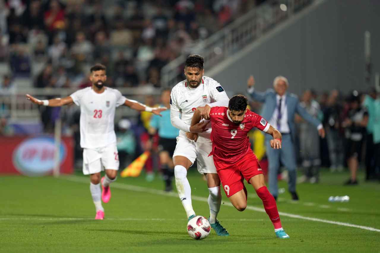 Asya Kupası: Japonya ve İran çeyrek finale çıktı