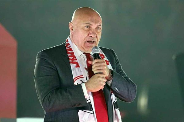 Samsunspor Başkanı Yüksel Yıldırım’dan olay sözler, ‘Beyinleriyle kalpleri arasında çelişki olmuştur!’ 