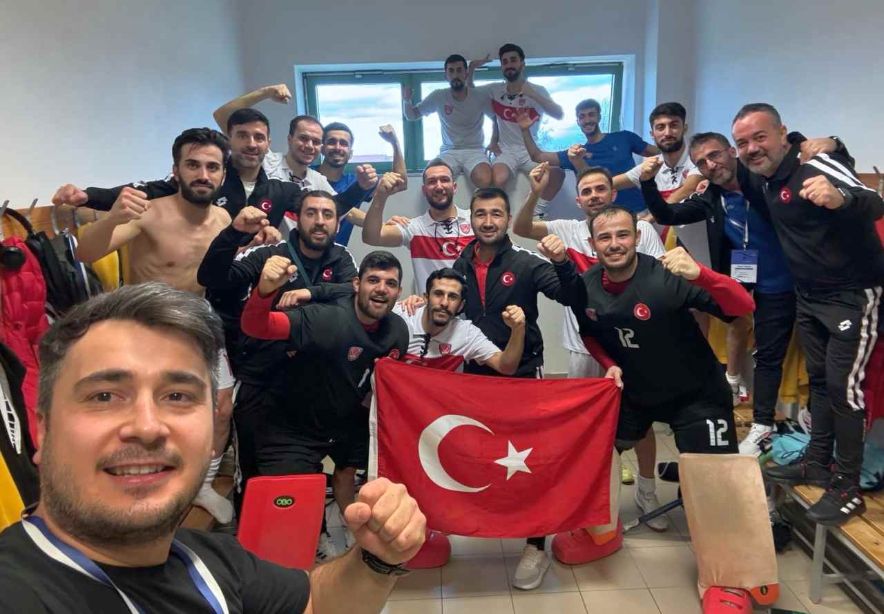 A Milli Erkek Hokey Takımı, Avrupa’nın en iyi 8 ülkesi arasına girdi