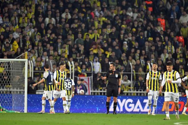 Fenerbahçe pes etmedi