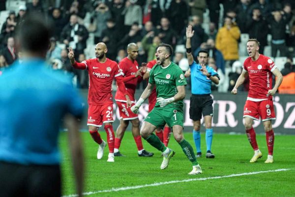 Beşiktaş galibiyeti unuttu
