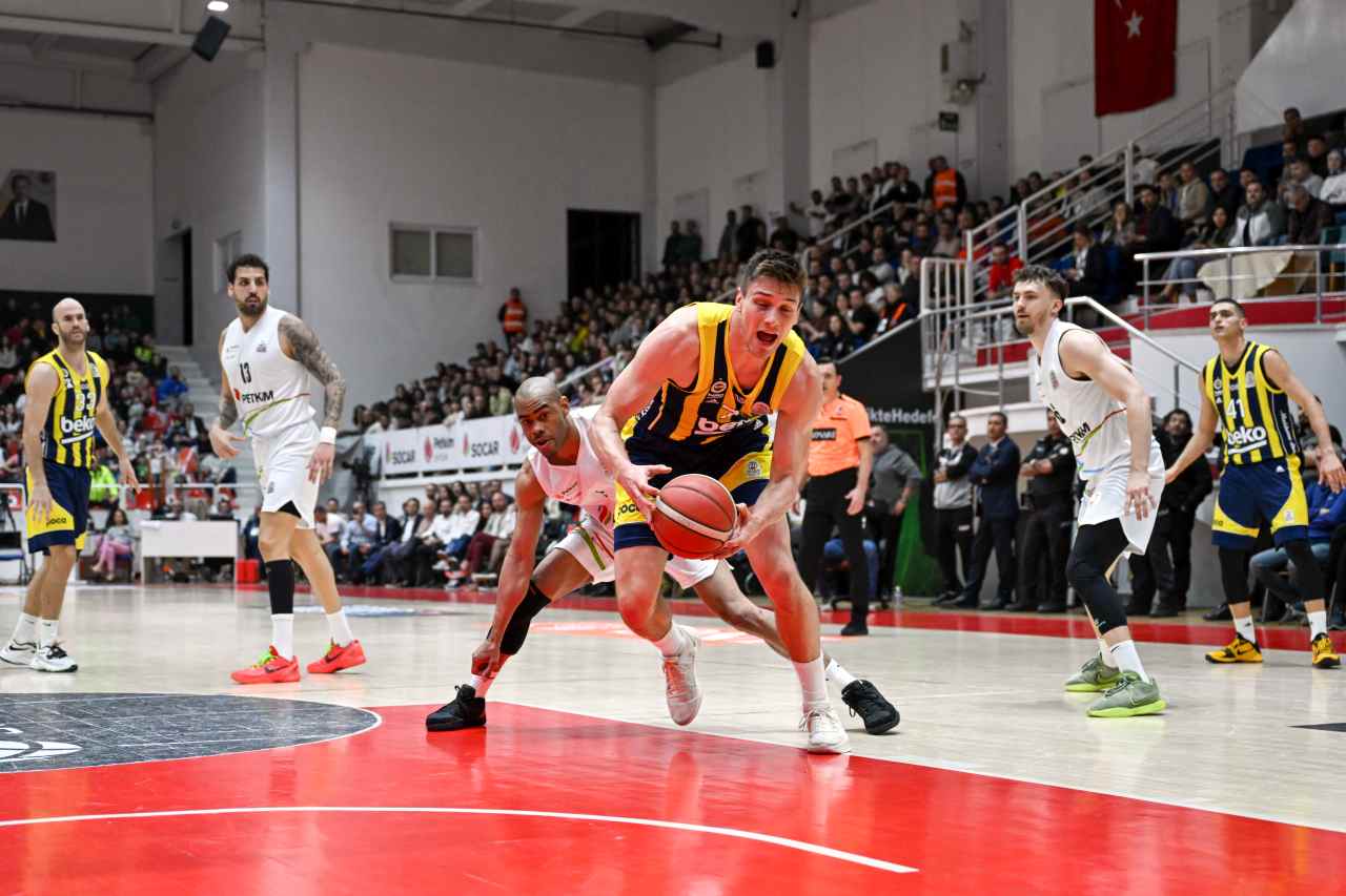 Aliağa Petkimspor: 59 – Fenerbahçe Beko: 81
