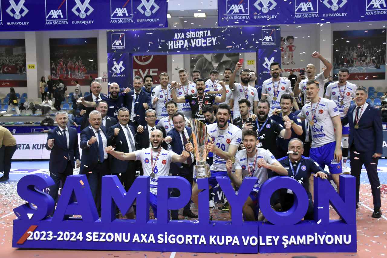AXA Sigorta Erkekler Kupa Voley’de şampiyon Halkbank
