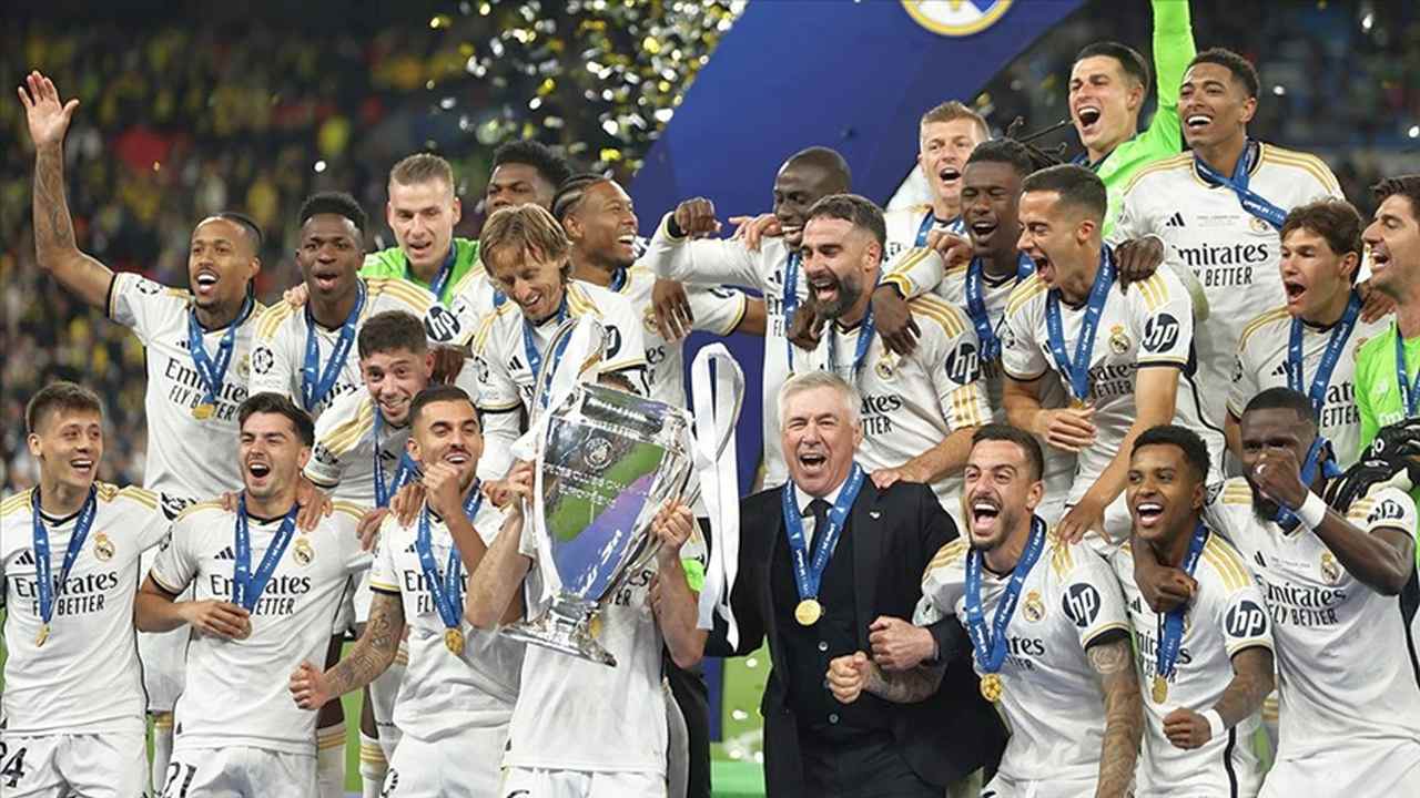 Real Madrid, UEFA Şampiyonlar Ligi şampiyonluğunu kutladı
