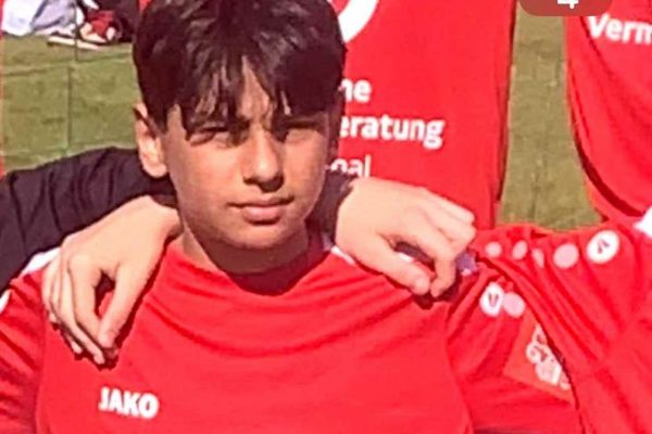 GELECEĞİN FUTBOL YILDIZI BATUHAN