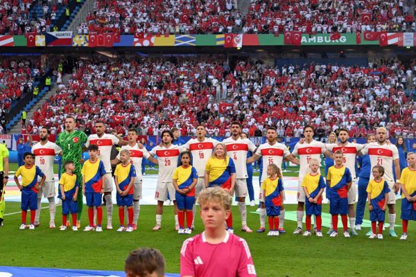 Hamburg’da fişi çektik. Milli takım zafer yazdı…