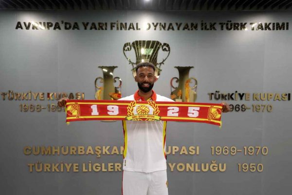 Göztepe, defans oyuncuları Koray Günter ve Nazım Sangare’yi transfer etti