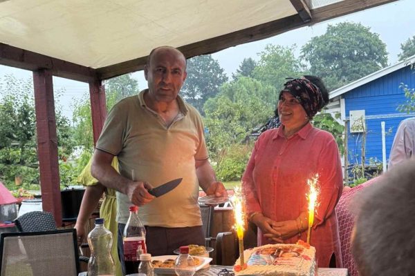 Ercan Uzunpınarı‘na pastalı veda