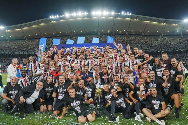 Beşiktaş, Turkcell Süper Kupa’yı aldı