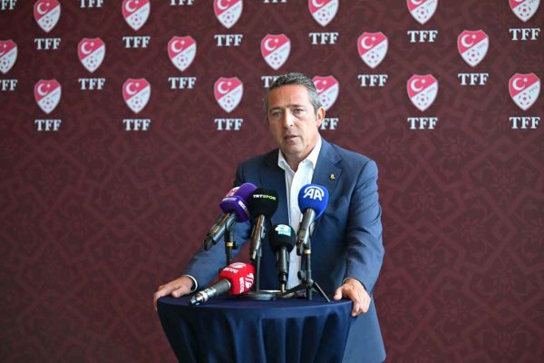 Türk futbol ailesi, Riva’da bir araya geldi