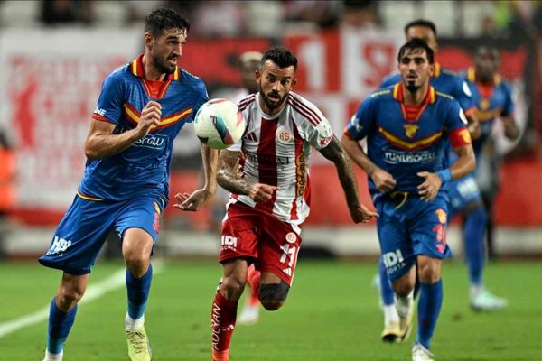 Antalyaspor ile Göztepe berabere kaldı