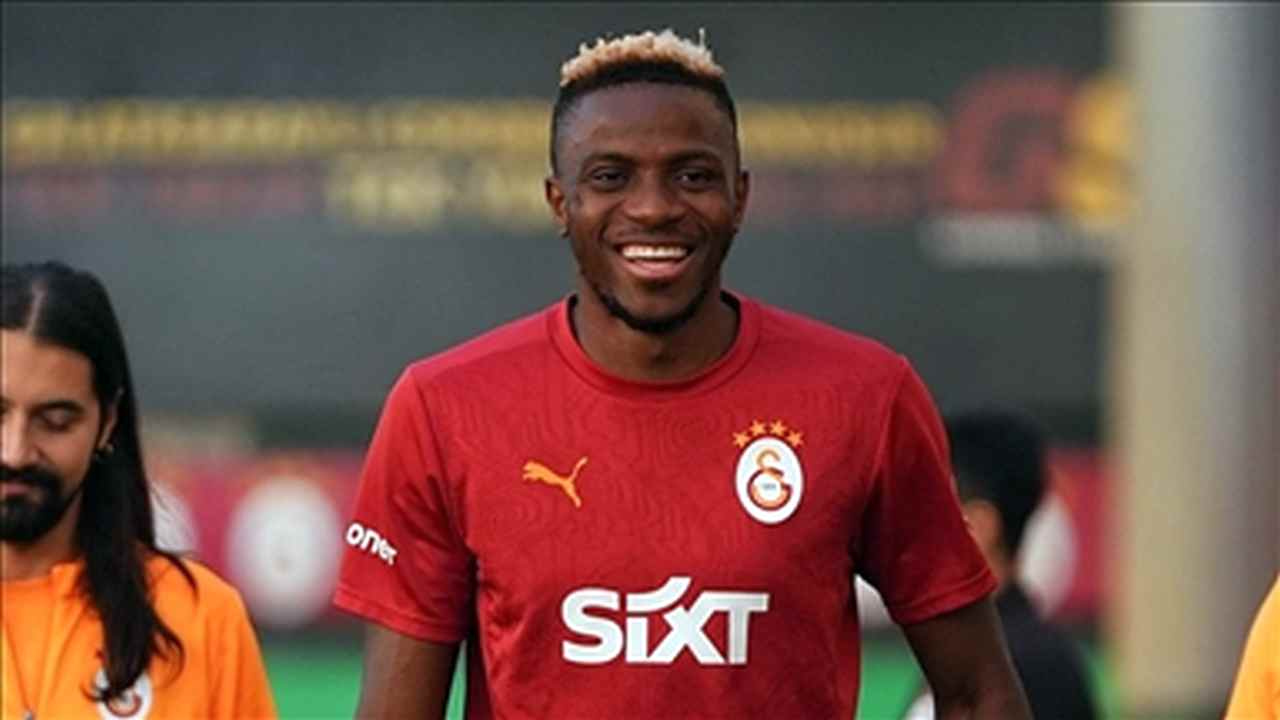 Victor Osimhen, Galatasaray’a geldiği için mutlu