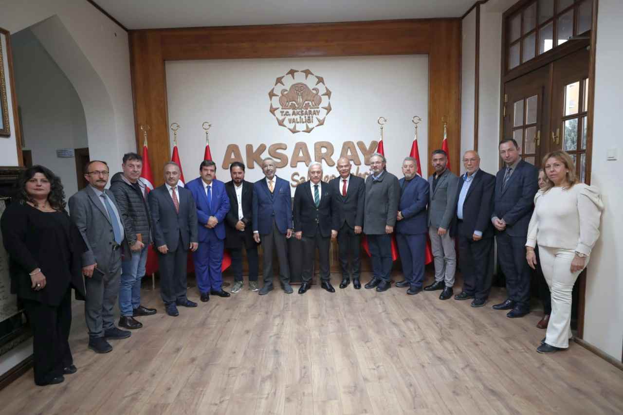 Aksaray Valisi, Hamburg Türk Basın Birliği’ni makamında ağırladı