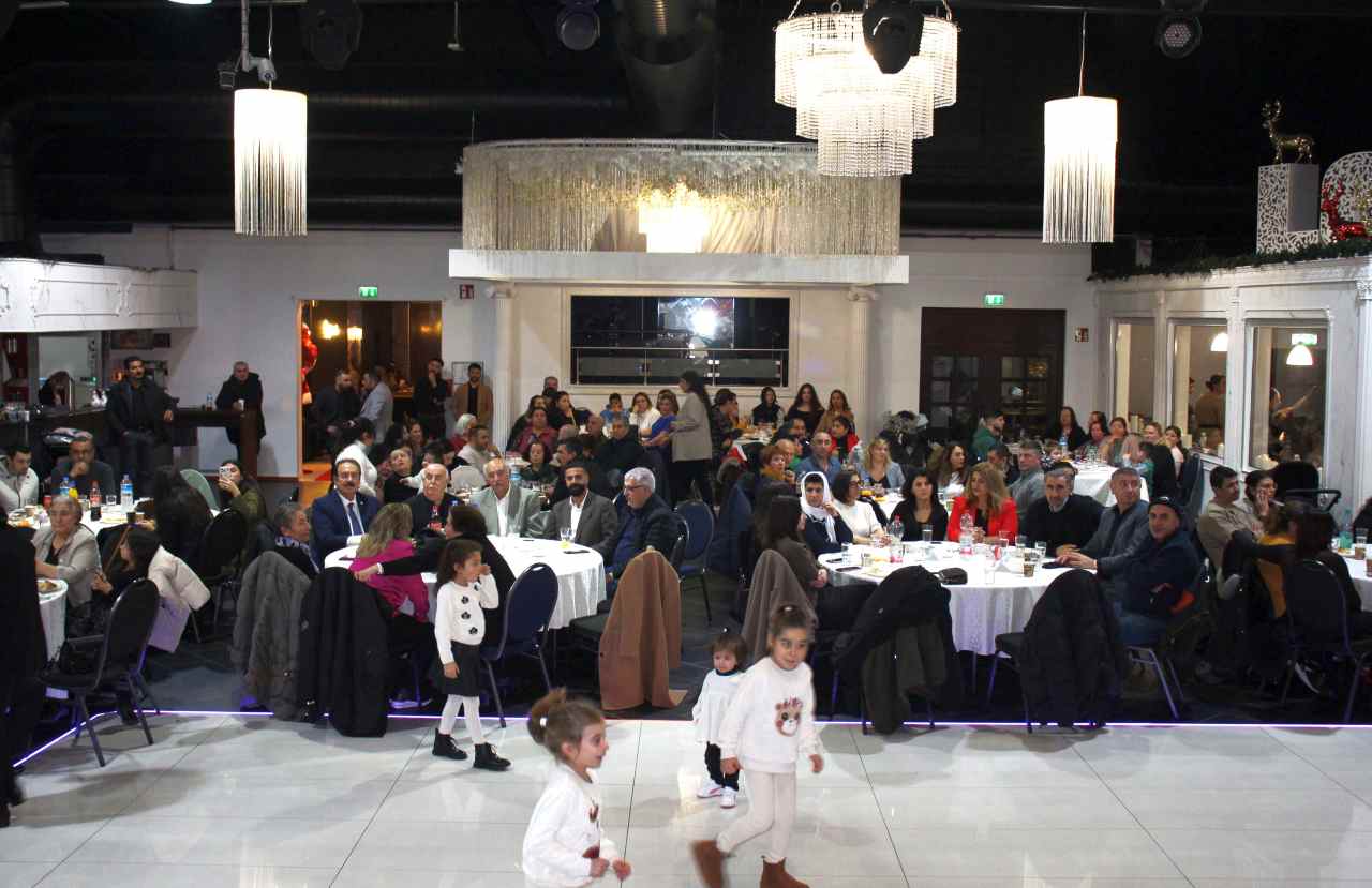 UETERSEN CEM EVİ’NİN 30. KURULUŞ YILI BÜYÜK COŞKUYLA KUTLANDI