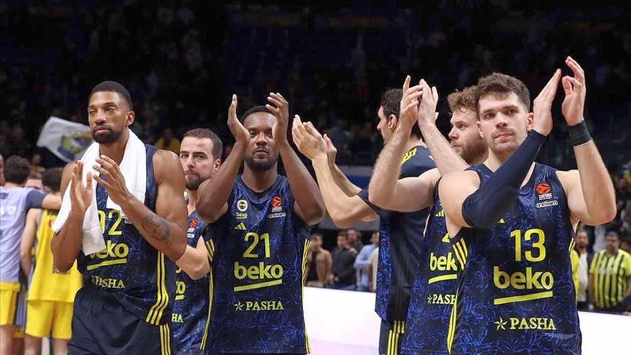 THY Avrupa Ligi’nde Fenerbahçe deplasmanda Kızılyıldız’ı mağlup etti