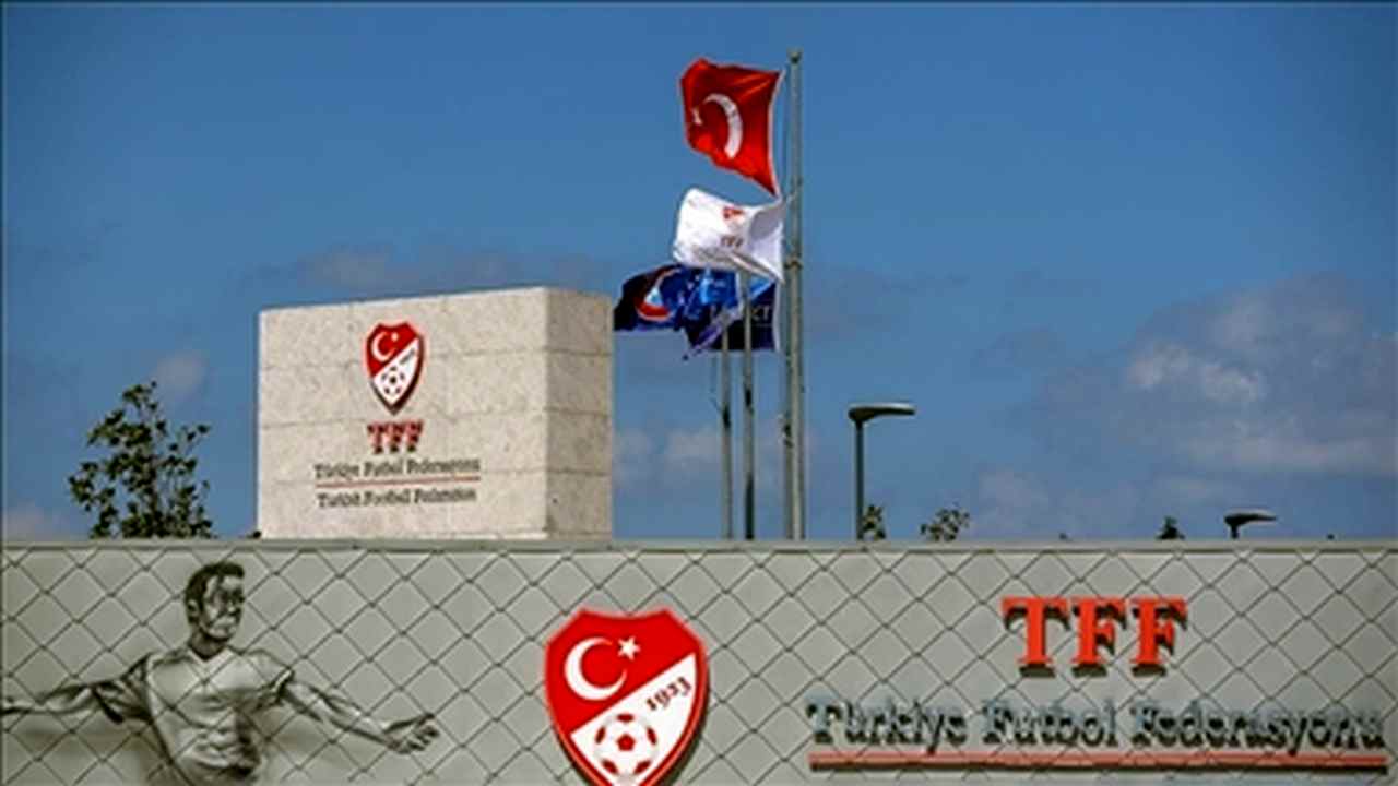 TFF’den Bolu’daki yangında vefat edenler için saygı duruşu ve siyah kol bandı kararı