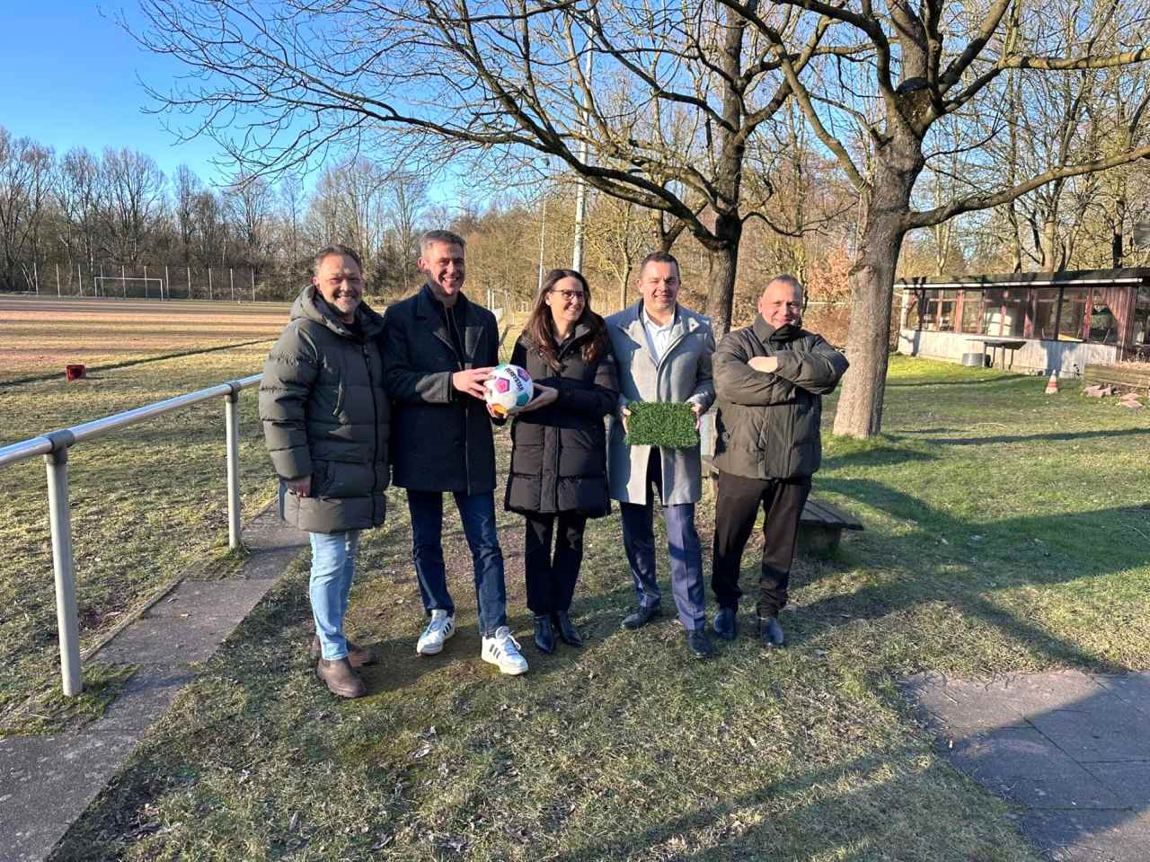 Wilhelmsburg’a üç yeni suni çim saha yapılıyor