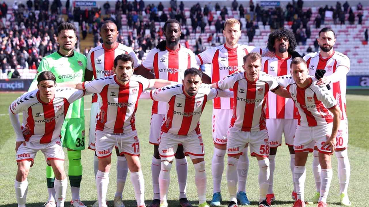 FIFA’dan Net Global Sivasspor’a 3 yıl transfer yasağı