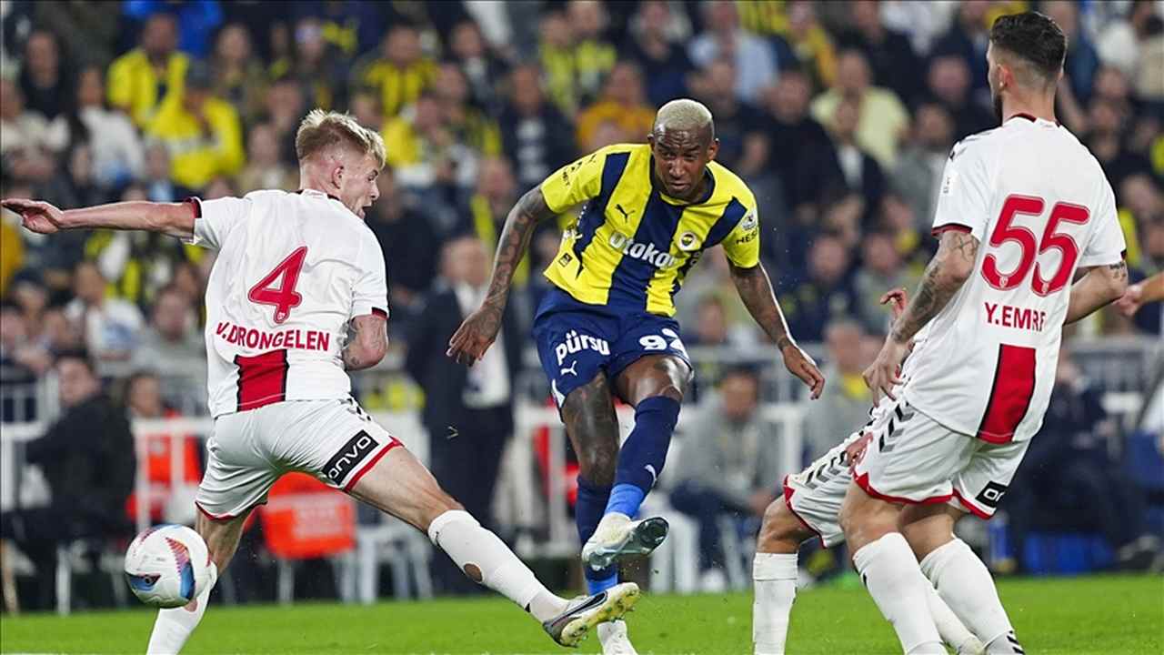 Fenerbahçe zirve yarışında Samsunspor’a takıldı