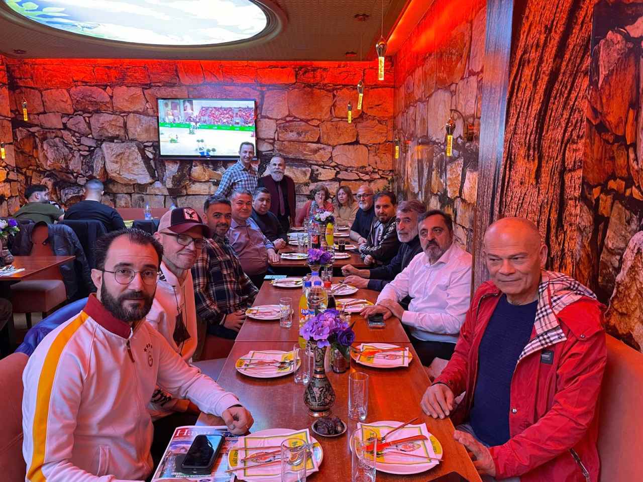 Doğan Öztürk’ten ‘helal olsun’ dedirten hareket: HTBB Üyeleri’ne iftar verdi