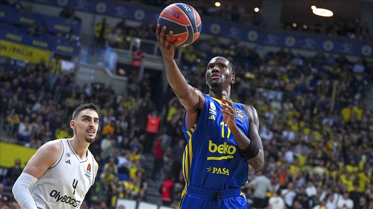 Fenerbahçe Beko, THY Avrupa Ligi’nde ilk 6 sırayı garantileyerek adını play-off’a yazdırdı