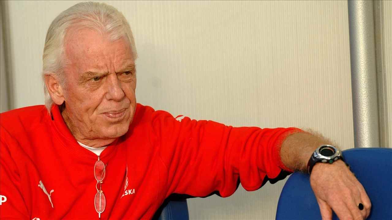 Hollanda futbolunun unutulmaz teknik direktörlerinden Leo Beenhakker hayatını kaybetti