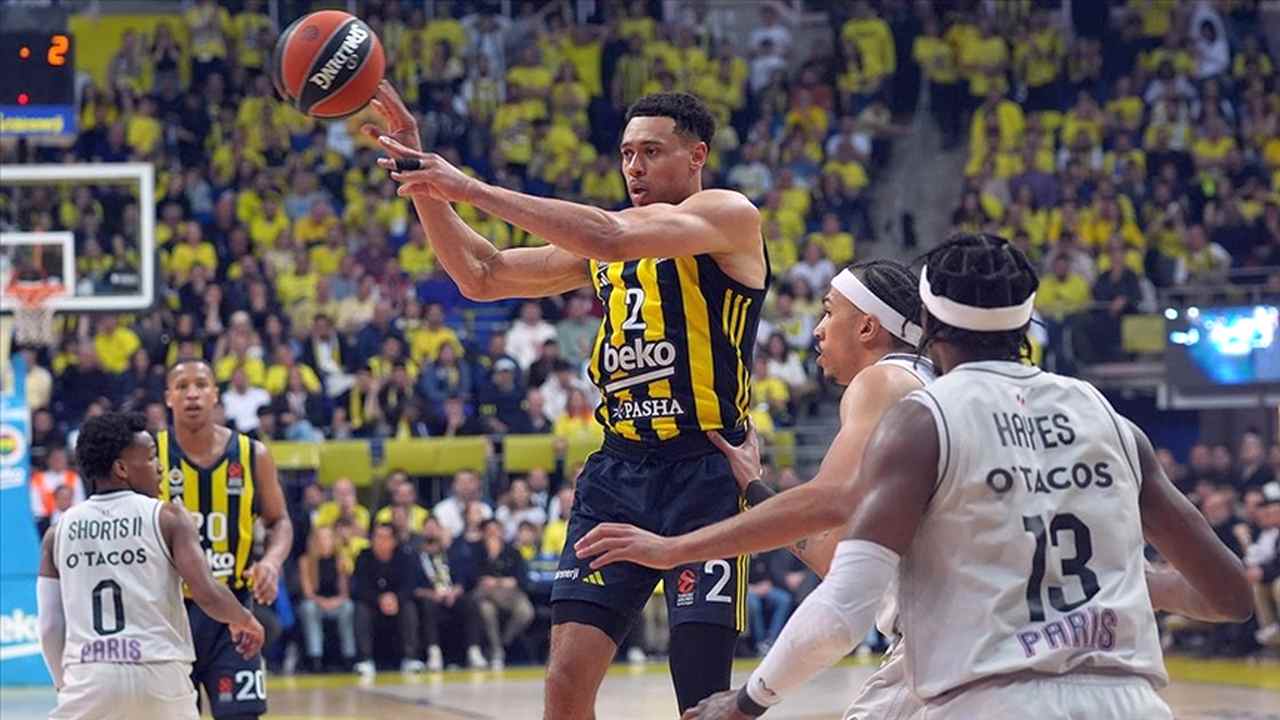 Fenerbahçe Beko, Paris Basketbol’u 2. kez yendi