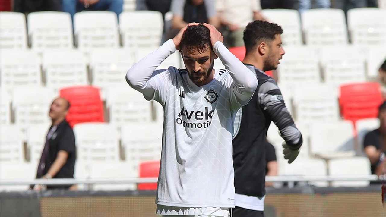 FIFA’dan Altay’a 6 puan silme cezası