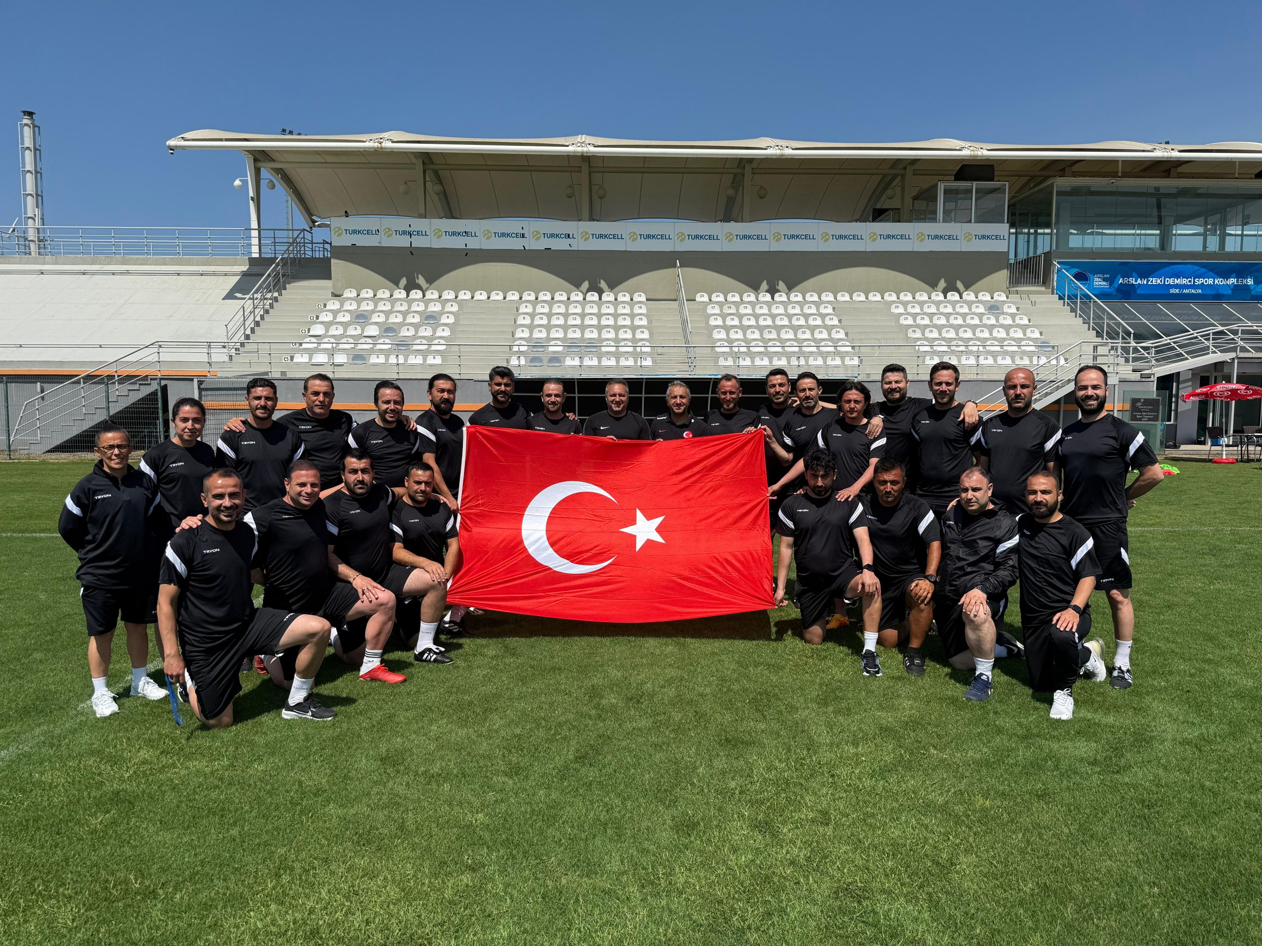 Eren Şen, TFF A Lisans Antrenörlük Kursuna Katılarak Teknik Direktörlük Yolunda İlerliyor