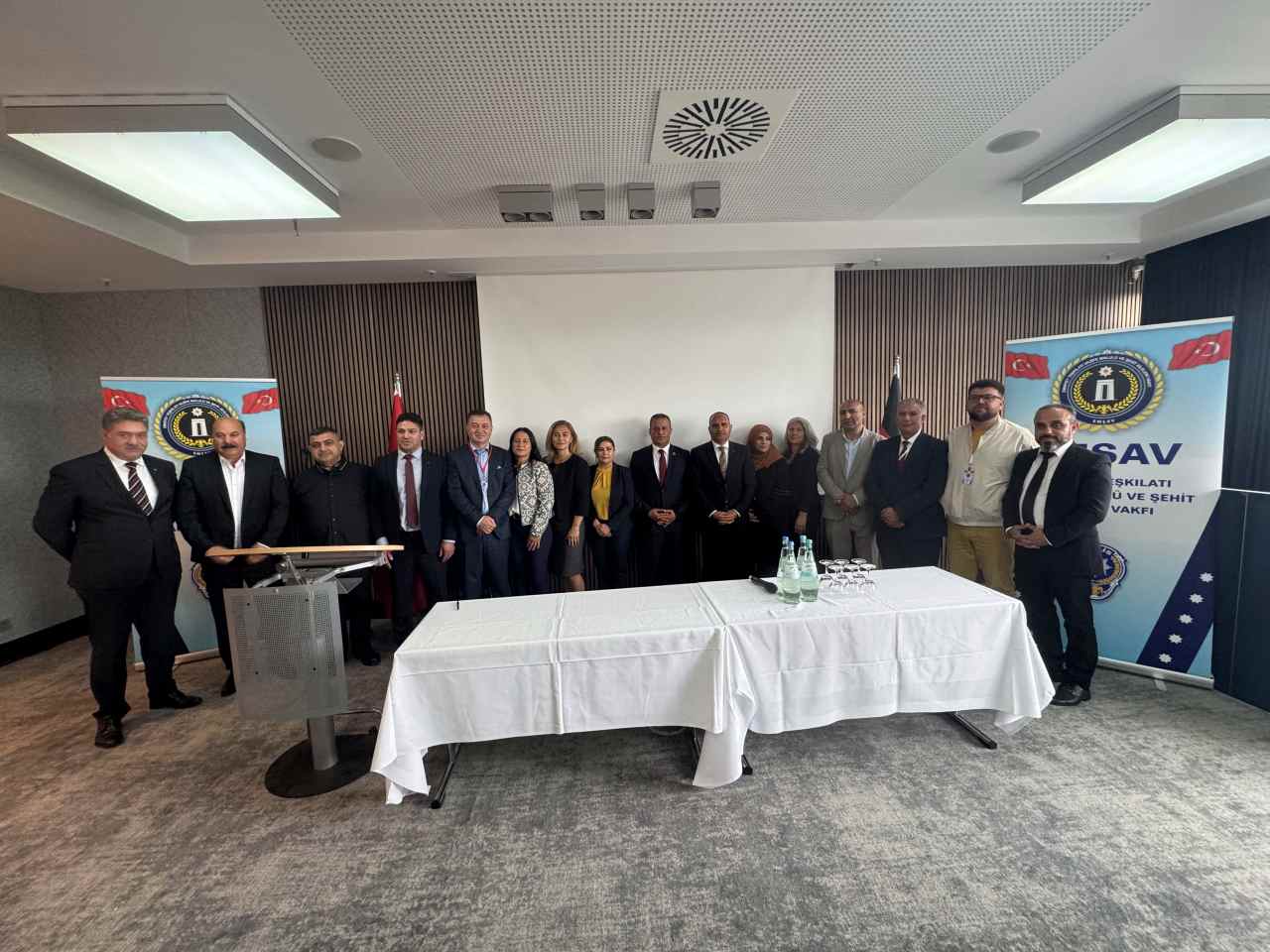 EMŞAV, Yurtdışındaki İlk Tanıtım Toplantısını Hamburg’da Gerçekleştirdi
