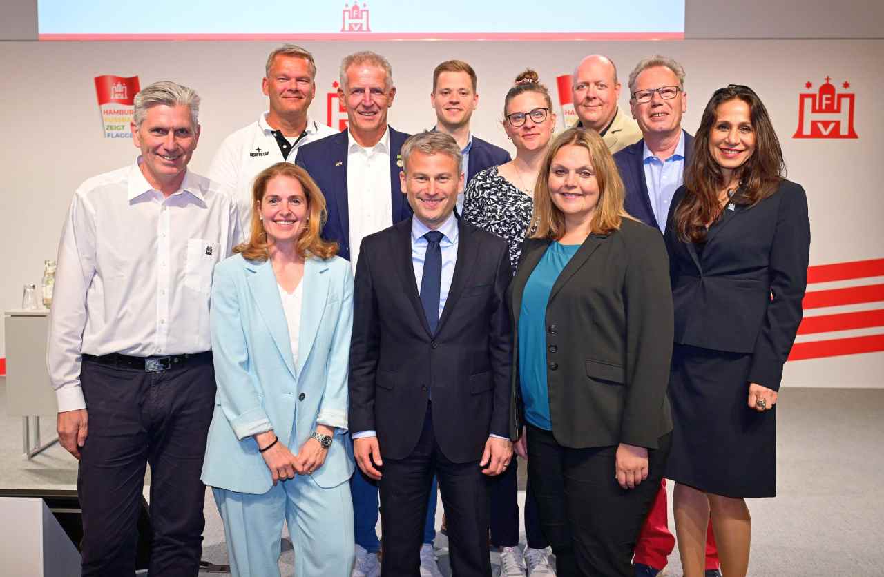 Christian Okun für vier Jahre als Präsident wiedergewählt