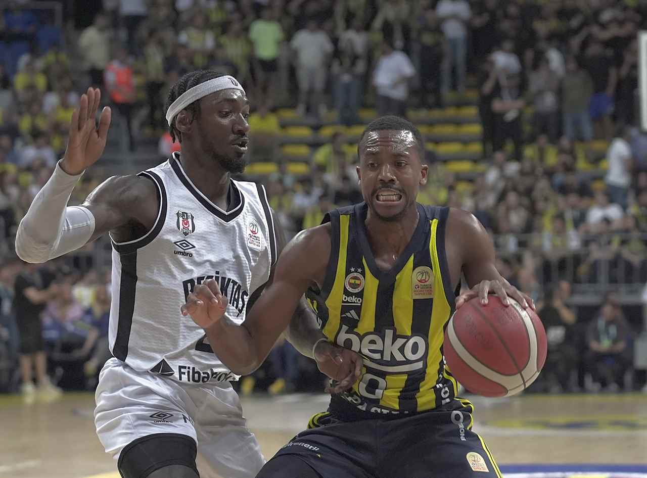 Fenerbahçe Beko, Beşiktaş’ı 84-76 Mağlup Ederek Seride Durumu 2-0 Yükseltti