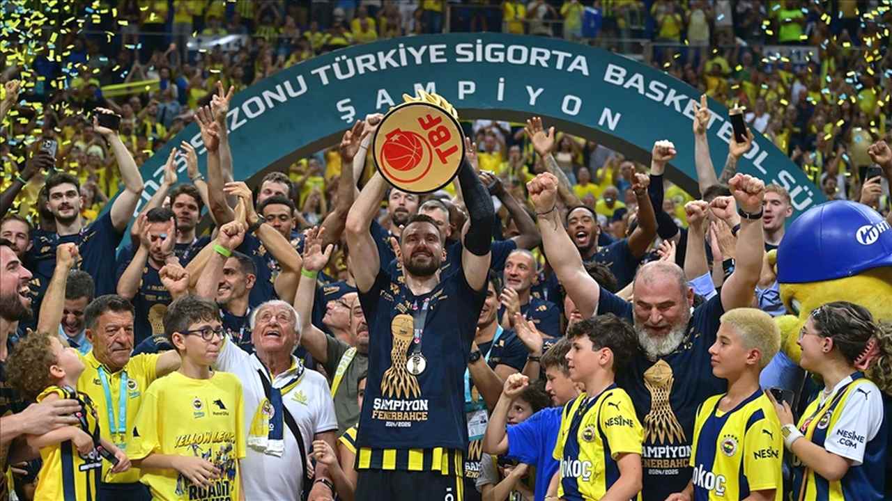 Basketbol Süper Ligi’nde şampiyon Fenerbahçe Beko