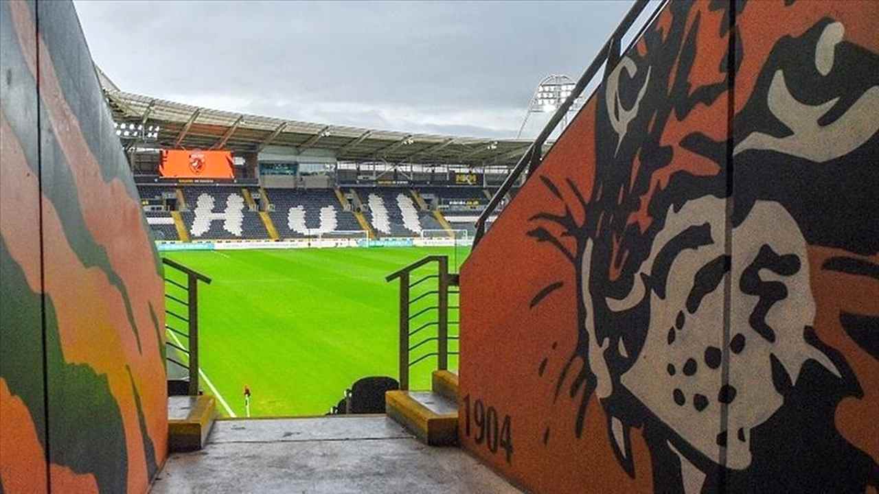 Hull City’e 3 dönem transfer yasağı