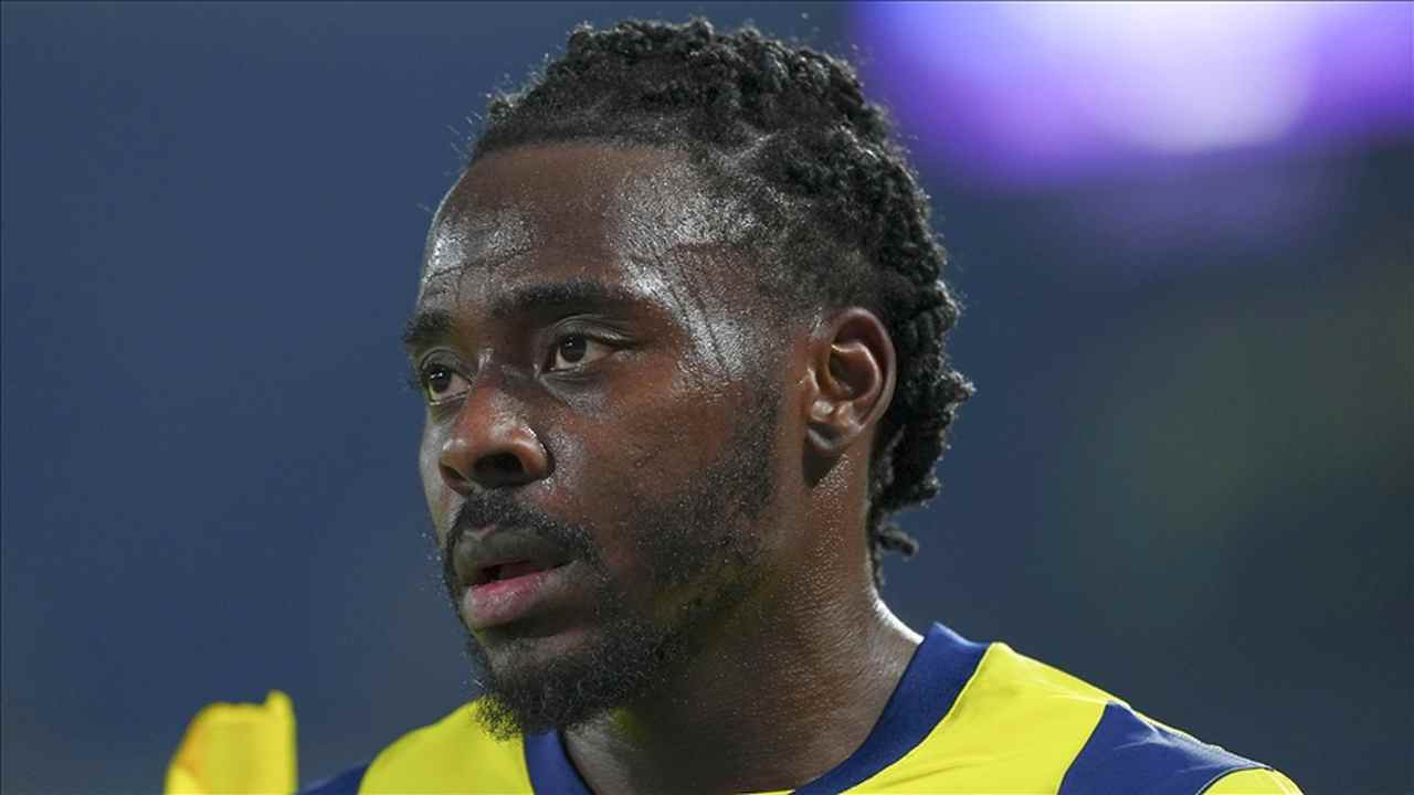 Birmingham City’ye transfer olan Bright Osayi-Samuel, Fenerbahçe’ye veda etti
