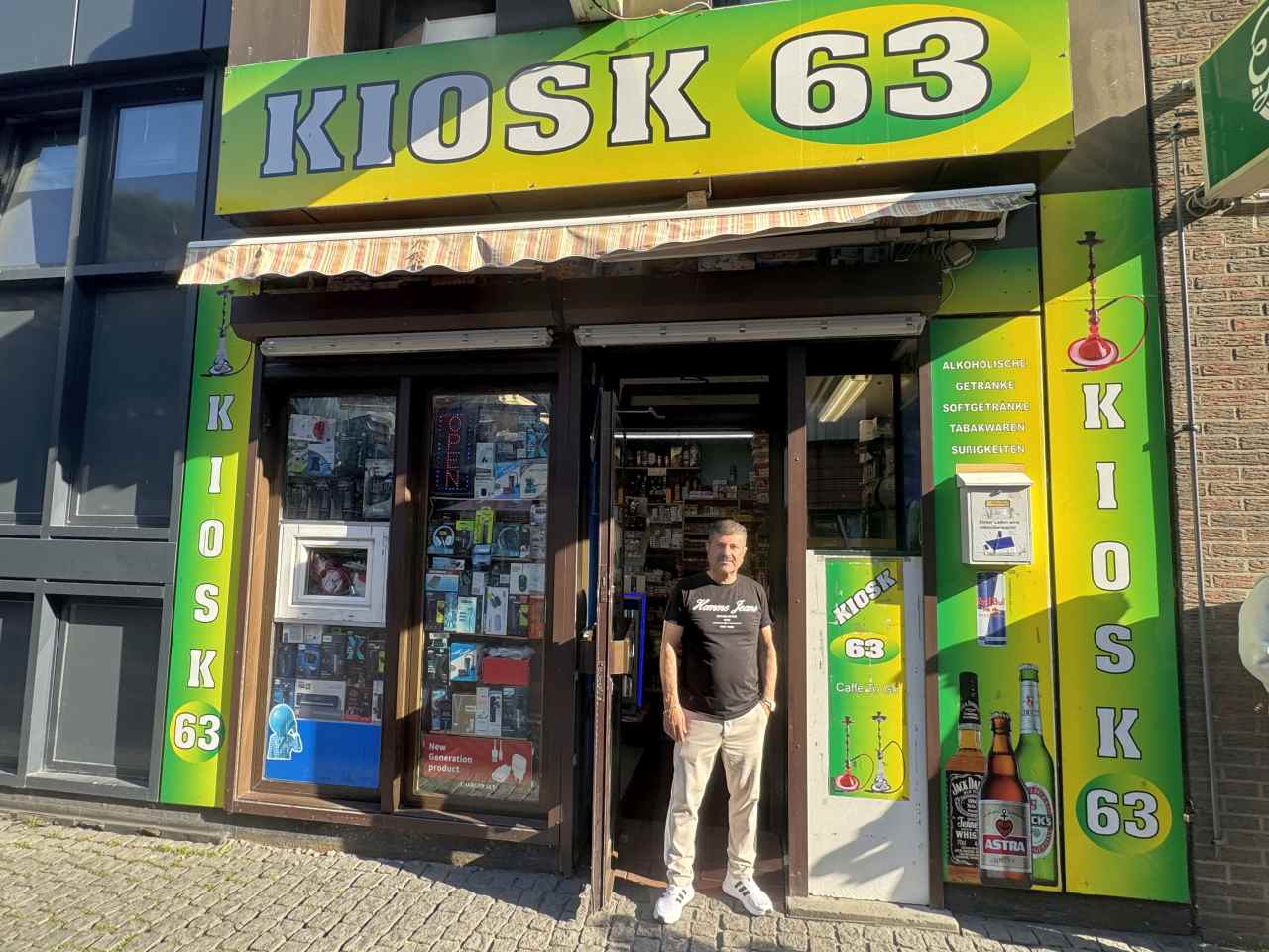 Urfalı Adem’in Yeri: Kios 63, Hamburg Harburg’un Kalbinde