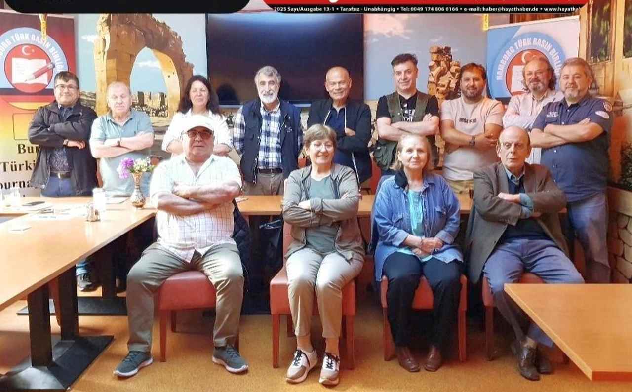 Hamburg’da Basın Ailesinden Sıcak Yaz Vedası